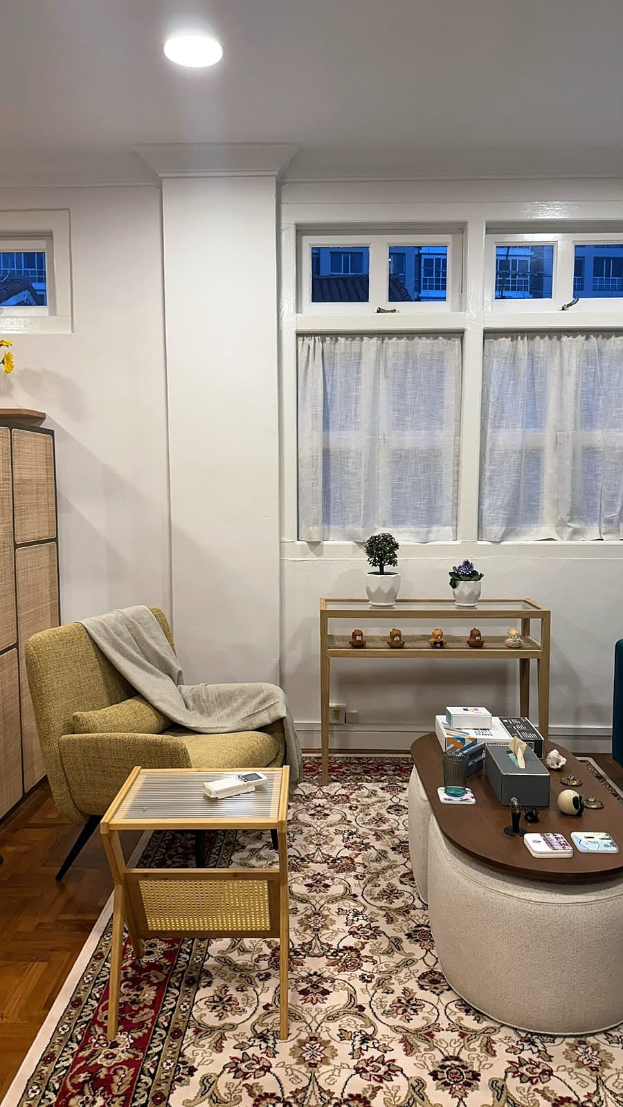 Therapy Practice, Window corner